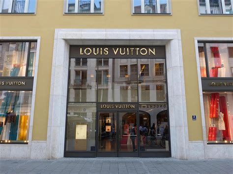 louis vuitton germany price|louis vuitton headquarter germany.